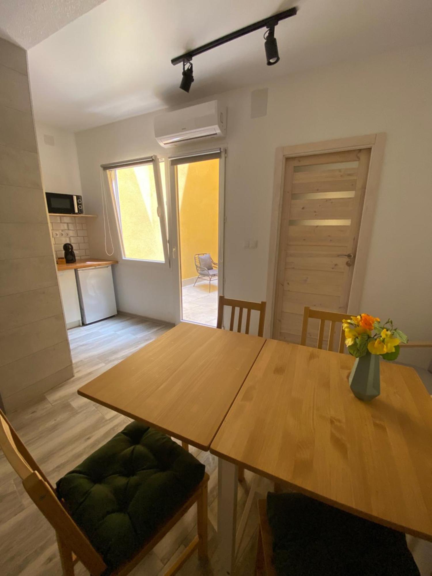 Santa Banana Con Patio Apartament